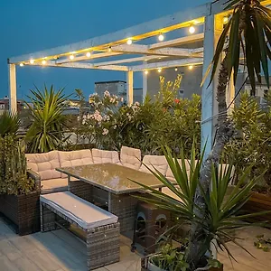 Follow The Sun - Rooftop Terrace Catánia